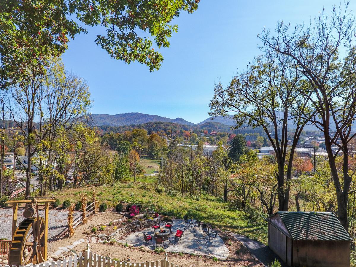Oak Hill On Love Lane Bed And Breakfast Inn Waynesville Exterior foto