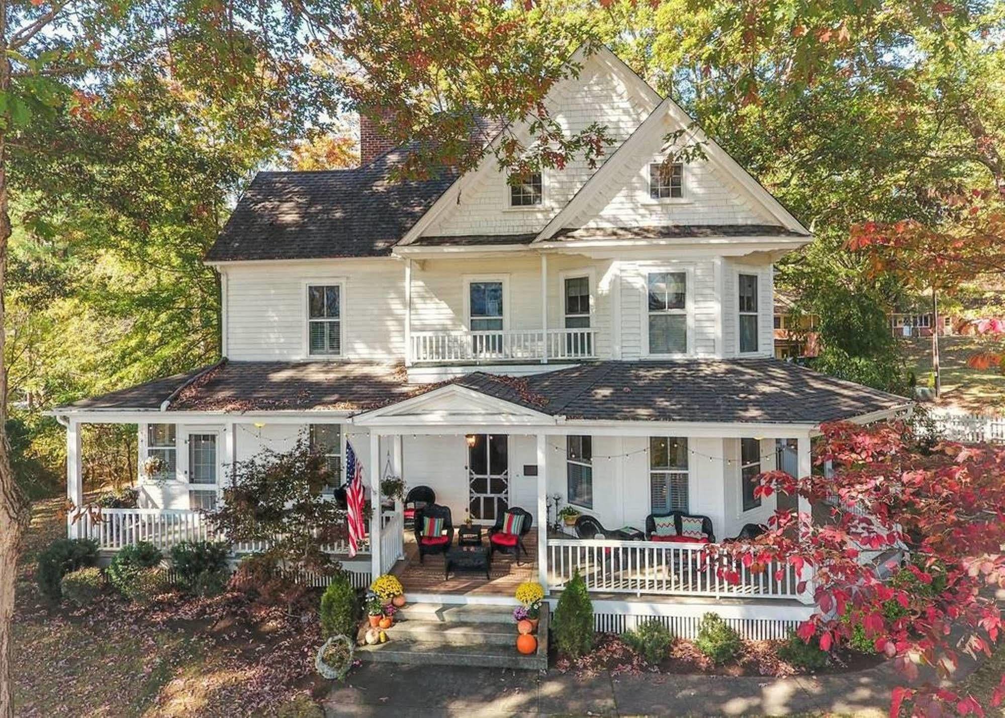 Oak Hill On Love Lane Bed And Breakfast Inn Waynesville Exterior foto
